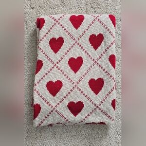 Issac Mizrahi Valentine’s Day Heart Knit Throw Blanket